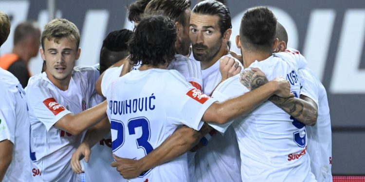 Sportske novosti – VIDEO: Livaja zabio za pobjedu, ali i zabrinuo navijače Hajduka, šepajući je napustio teren