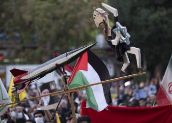 Strah od šireg rata: Europske države pozivaju građane da hitno napuste Bliski istok