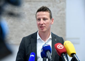 Stranku preuzima Gabrijel Deak, a Zurovec odlazi u HDZ?