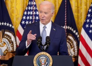 Sudac pauzira Bidenovu politiku koja omogućuje put do državljanstva supružnicima migrantima