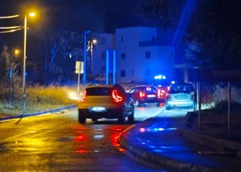 Sudar dvaju automobila u Mravincima, dio prometa se odvijao obilazno