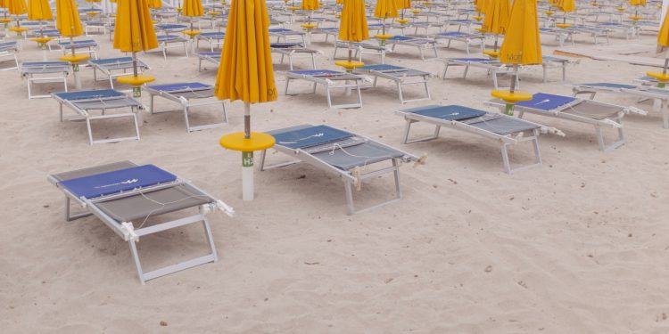 Suncobrani zatvoreni na talijanskim plažama zbog neobičnog štrajka