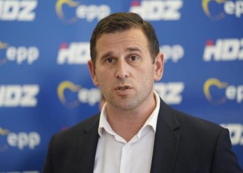 Šuta: “Splitskim teatrom upravlja Bojan Ivošević”