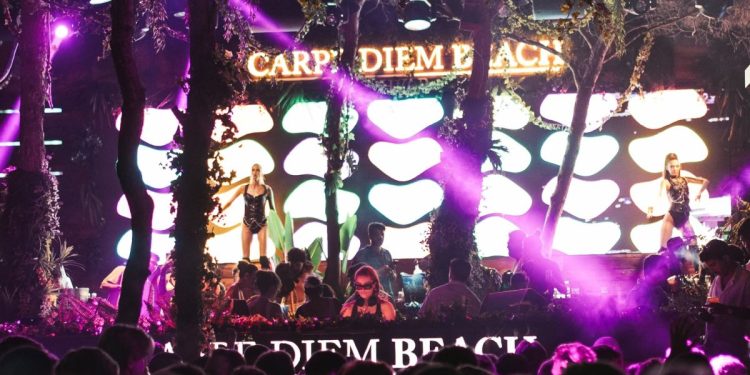 TKO JE PARTIJAO, PARTIJAO JE Hvarski Carpe Diem objavio podužu poruku i to na engleskom jeziku