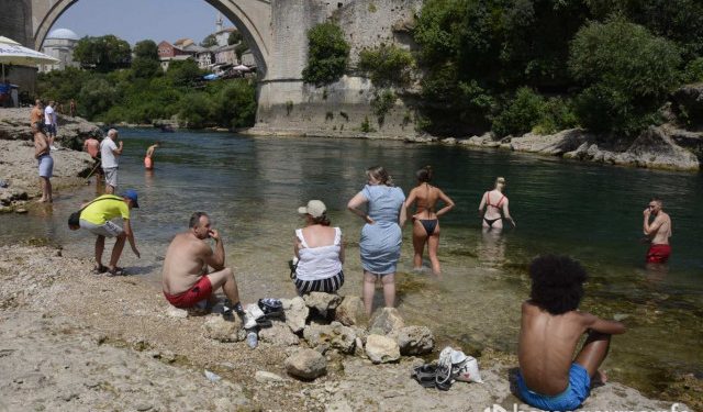 TRODNEVNA PROGNOZA U Hercegovini oko 40 stupnjeva, izdano upozorenje za kronične bolesnike i meteoropate