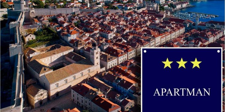 TURISTI STIŽU, ALI U VLASTITE APARTMANE