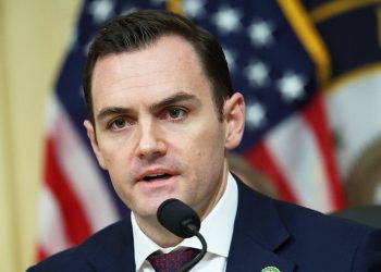 Tony Wied pobjeđuje na predizborima Republikanske stranke za mjesto koje je nedavno napustio zastupnik Mike Gallagher