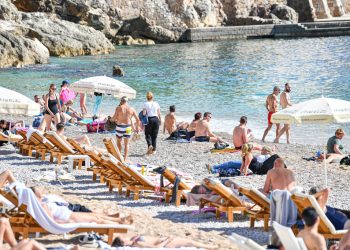 Toplinski val ne jenjava: U Puli u 8 ujutro more doseglo nevjerojatnu temperaturu