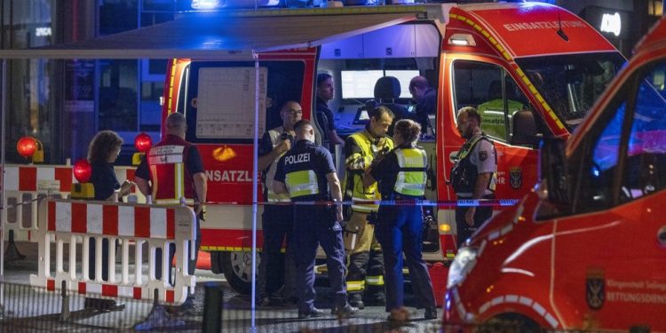 Troje mrtvih nakon napada nožem na ‘Festivalu raznolikosti’ u Njemačkoj — RT World News