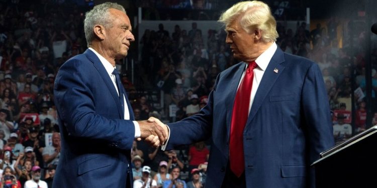 Trump prihvaća Kennedyjevu podršku — RT World News