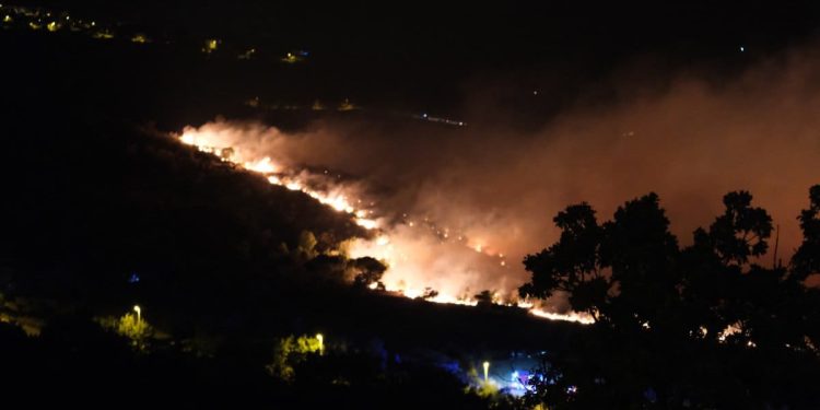 Turisti otkazuju svoje rezervacije u Sitnom jer se boje požara