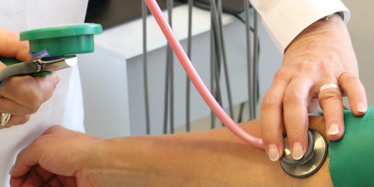 Turističke ambulante trebale bi rasteretiti primarnu i hitnu zdravstvenu zaštitu