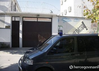 U KUĆI DRŽAO SVE I SVAŠTA Zatvorski čuvar iz KPZ Mostar osuđen na dvije godine zatvora