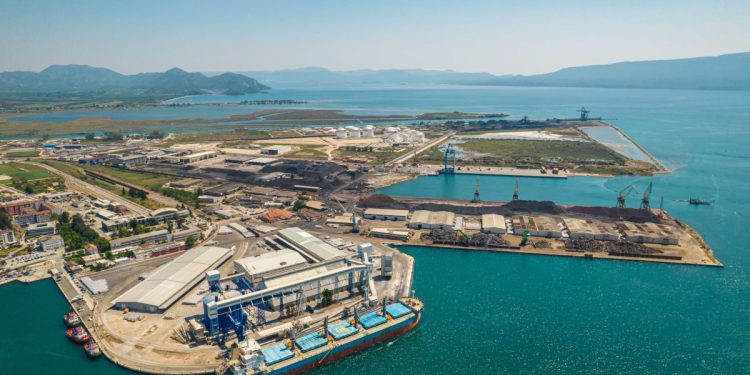 U Pločama došlo do isparavanja vode iz ugljena: “Nema opasnosti za građane i prirodu”