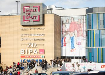 U Splitu napadnuta djevojčica s Downovim sindromom: Žena ju udarila u javnosti