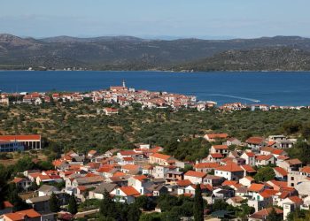 Uglavnom sunčano i prilično vruće uz još bure u jutarnjim i večernjim satima!