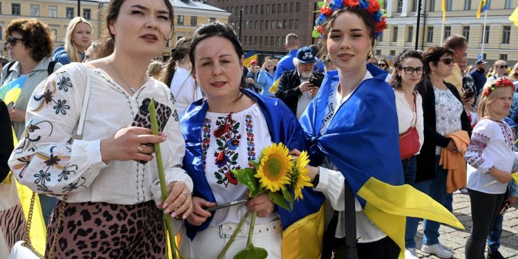 PRIGODNA ČESTITKA Na Dan neovisnosti Ukrajine Zelenski potpisao više antiruskih zakona | NACIONAL.HR