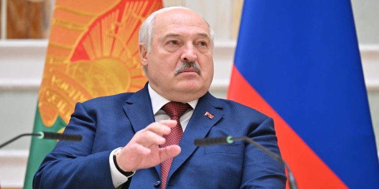 Ukrajinci će uskoro vidjeti kako ih je Zapad ‘iskoristio’ – Lukašenko — RT Rusija i bivši Sovjetski Savez