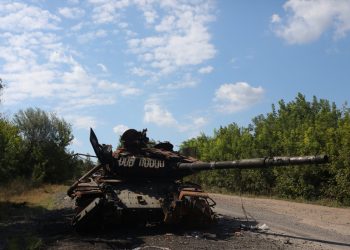 Ukrajinska vojska okrivljuje Zelenskog za neuspjehe na bojnom polju – FT — RT Rusija i bivši Sovjetski Savez