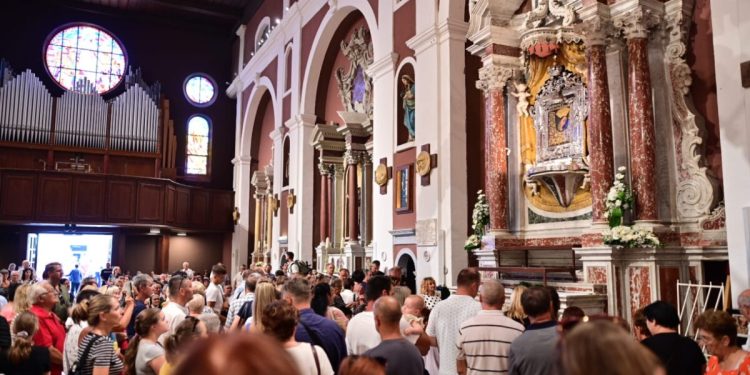 VELIKA GOSPA Donosimo raspored misnih slavlja u Srednjoj Dalmaciji