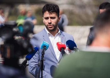 VELIKA OFENZIVA Piplica (HDZ) poručio Ivoševiću: “Netko drugi obavlja posao njegovog nesposobnog direktora”