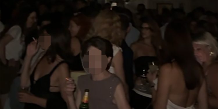 VIDEO Na krcatoj sinjskoj Pijaci usred noći nestalo struje, evo kako je to izgledalo
