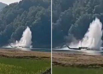 VIDEO Snimljen trenutak pada helikoptera Oružanih snaga u jezero