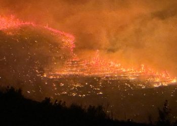 Vatrogasni zapovjednik otkrio stanje na požarištu: “Ovo je veliki problem. Čekat ćemo ga na putevima”