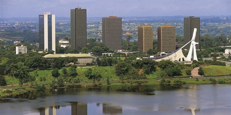 Veleposlanstvo Ukrajine u afričkoj državi pomaže teroristima – izvor RT – RT Africa