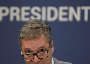 Vučić je nedavno pričao da će ga zapadne sile pokušati svrgnuti. Sad ga je posjetio šef CIA-e