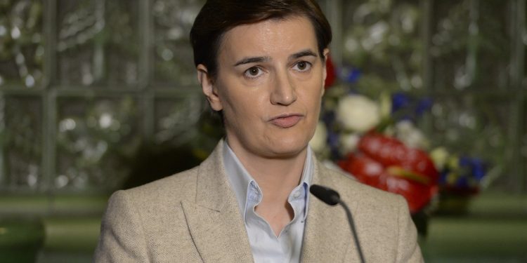 Vučić je prekrižio ovu ženu zbog ‘miga’ jedne druge ljubomorne: Ponizila ju je pred cijelom Srbijom