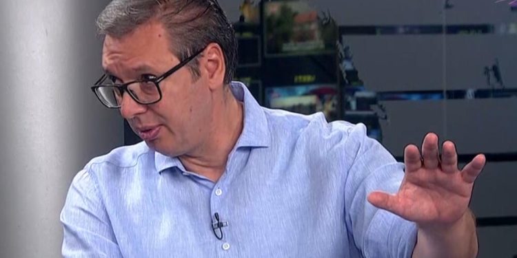 Vučić se obrušio na Severinu pa spomenuo i Thompsona: ‘Mi zločinci, a voli novce uzimati ovdje’