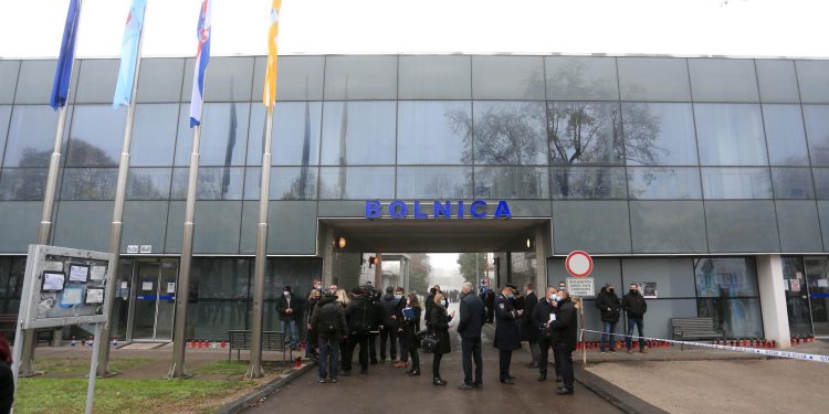 ZBOG COVIDA Privremeno zabranjeni posjeti pacijentima u vukovarskoj bolnici | NACIONAL.HR