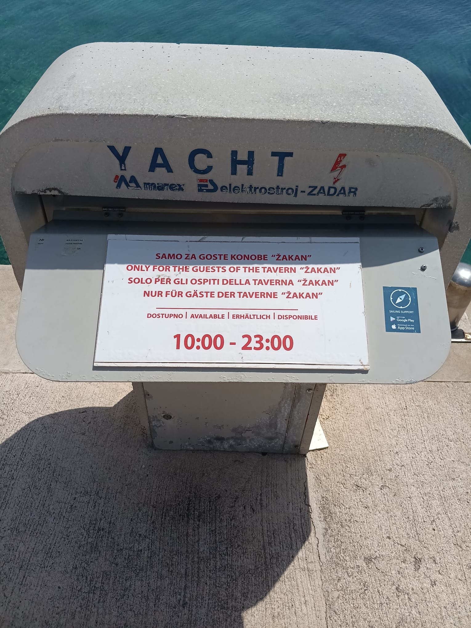 Od kud konobi usred Kornata dozvole za prodaju struje? Nova svjedočanstva o protjerivanju 'nepodobnih gostiju': "U blizini su bili i policajci!"