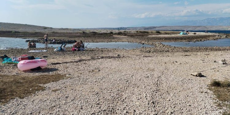 ZATRPAVANJE MORA ZBOG HODOČASNIKA? U Vrsima traje sustavna devastacija