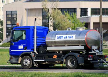 ZBOG POŽARA DIO SOLINJANA BEZ VODE Osigurana je cisterna s pitkom vodom, evo i gdje