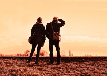 Zaposlenica kazališta optužena da gušta na bolovanju i putuje: ‘Sve objavljuje na Fejsu’