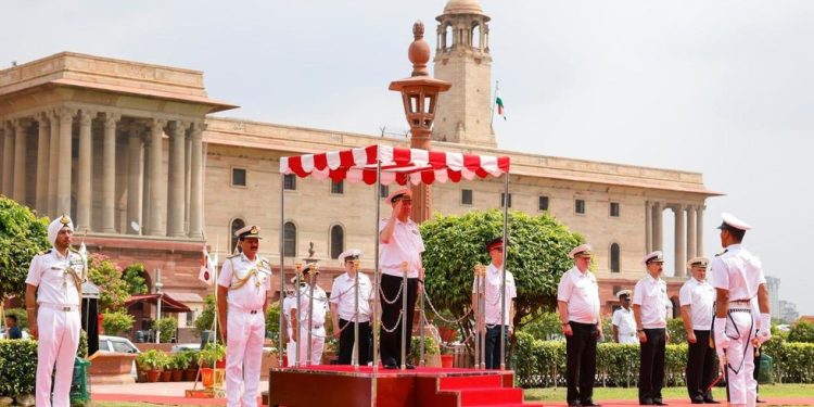 Zapovjednici ruske i indijske mornarice razgovaraju o jačanju suradnje — RT India