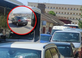 Zbog nepropisno parkiranog automobila više autobusnih linija nije prometovalo