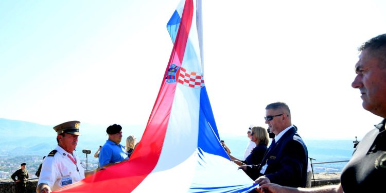 Zbog ovoga bi u Kninu mogli ostati bez 4000 eura: Dobro pripazite što ćete činiti