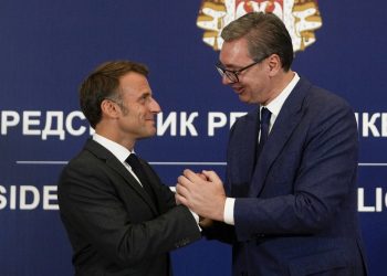 Zrakoplovi u džepu, Kosovo u srcu: Macron i Vučić sklopili ključan ugovor