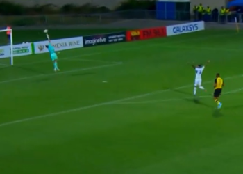 POGLEDAJTE VIDEO Vratar strijelac, zabio s gola na gol! Službena utakmica, Konferencijska liga | NACIONAL.HR