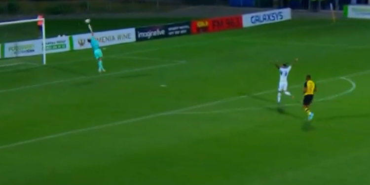 POGLEDAJTE VIDEO Vratar strijelac, zabio s gola na gol! Službena utakmica, Konferencijska liga | NACIONAL.HR