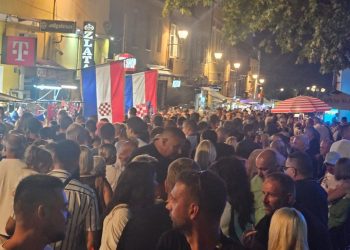 Večer prije Velike Gospe u Sinju teška ‘žiža’, pogledajte prizore