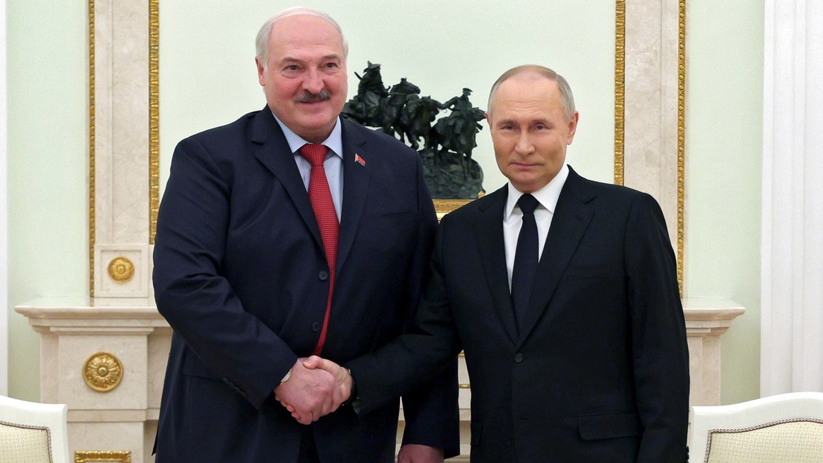 Aleksandar Lukašenko i Vladimir Putin