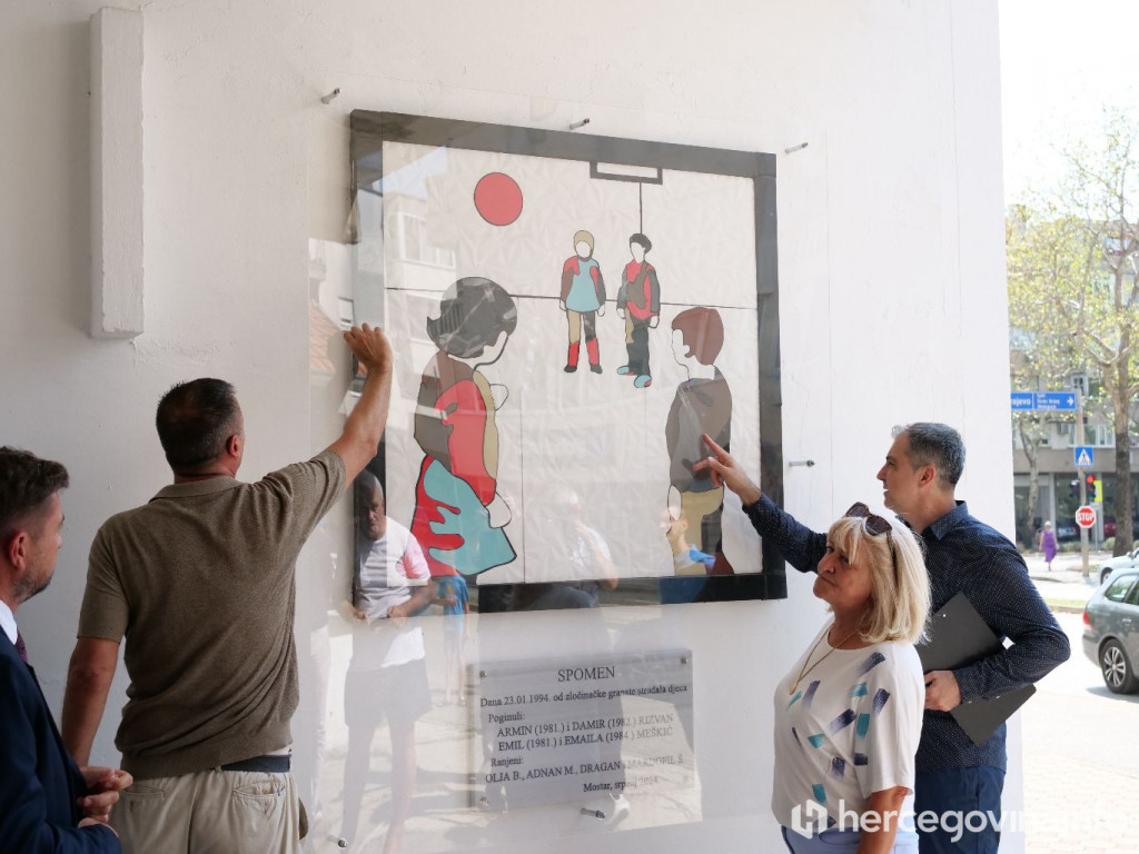 Otkrivanje spomenika Mostar