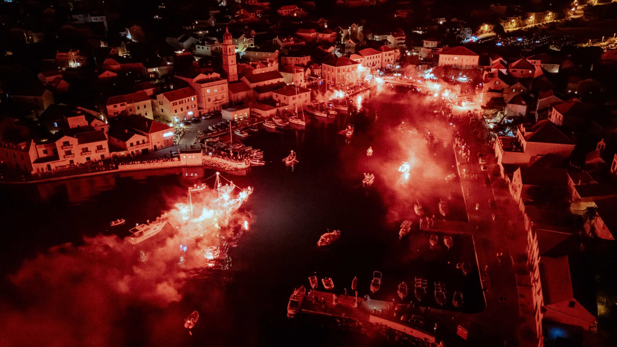 Piratska noć u Pučišćima