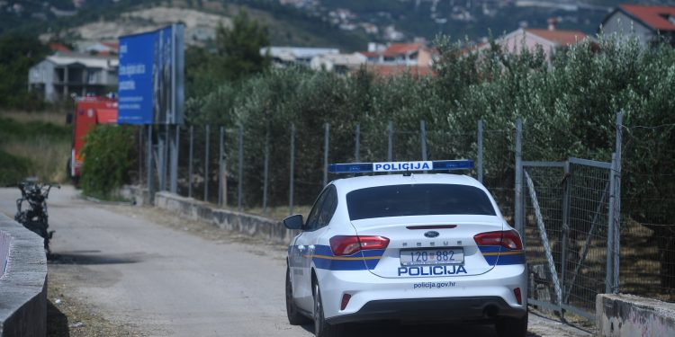 Našao se s ljubavnicom u šumi, istukao je i pucao iz pištolja: ‘Nećemo ni ti ni ja živi izaći odavde’