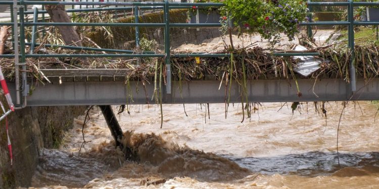 ZBOG OBILNIH KIŠA Poplavljen velik dio Austrije, pod vodom i Beč | NACIONAL.HR