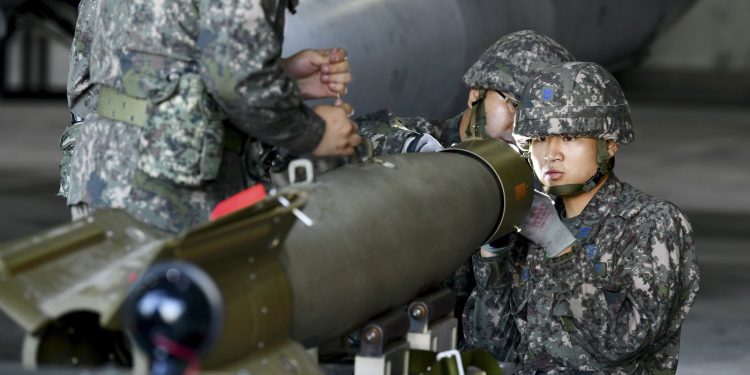 STRAHUJU OD NAPADA SA SJEVERA Južna Koreja i SAD pokreću jednu od najvećih vojnih vježbi na Dalekom istoku | NACIONAL.HR